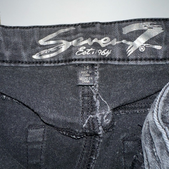 Seven7 Jeans Women’s Size 14 Black Skinny Mid Rise Frayed Hem Stretch Denim - Picture 4 of 8